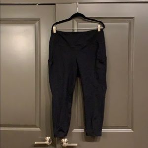 Torrid Active Pocket Legging, Cropped, Size 2